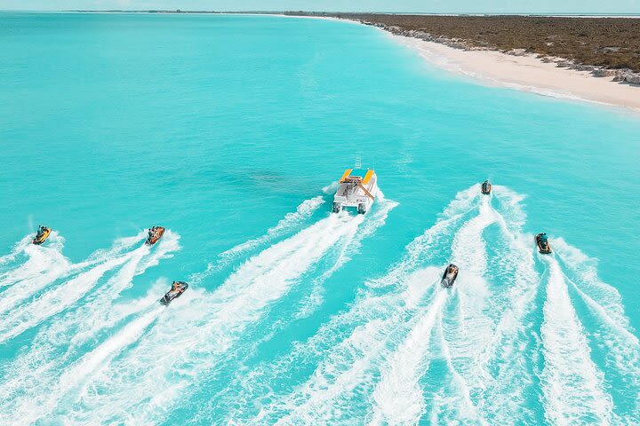 Turks and Caicos Islands Full-Day Private Boat Tour with Lunch image