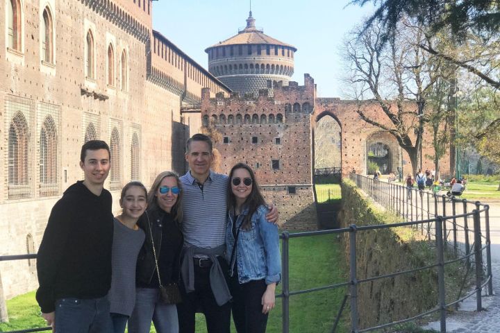 Milan City Center Walking Tour with Duomo Cathedral image