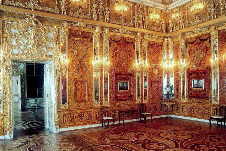 Excursion to the city of Pushkin (Tsarskoye Selo) with a visit to the amber room image