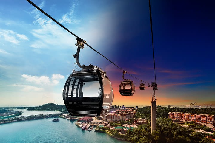 Private Sky Dining on the Singapore Cable Car image