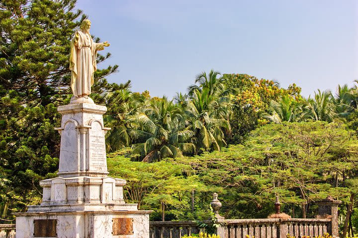 Walk Through the Ruins of Old Goa (2 Hours Guided Walking Tour) image