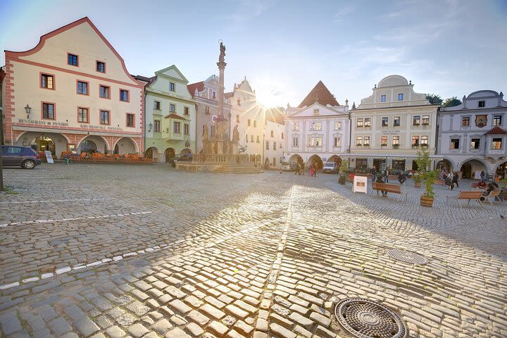Cesky Krumlov Small-Group Day Trip from Vienna  image