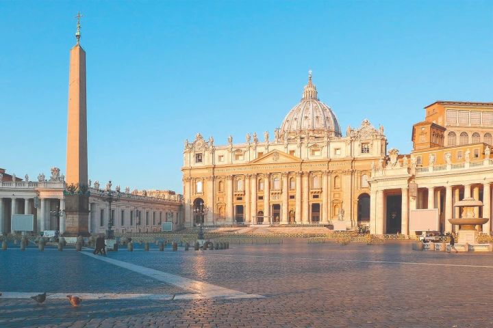 Skip-the-Line St. Peter's Basilica Entry Ticket image