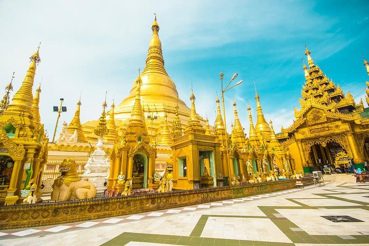 Private Full-Day Yangon Culture and Temples Tour With Shwedagon Pagoda image