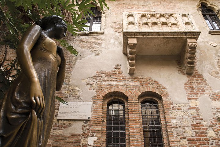 Discover Verona 2-Hour Guided Walking Tour image