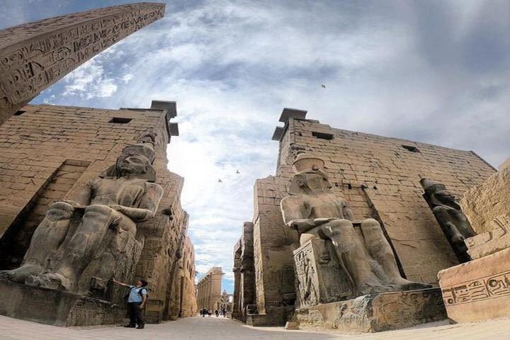 8-Day Private Egypt Tour: Pyramids & Nile Cruise by Train image