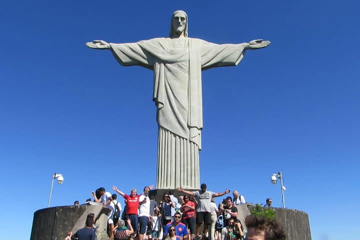 City Tour Rio de Janeiro -Essential- Christ Redeemer and Sugar Loaf with Lunch image