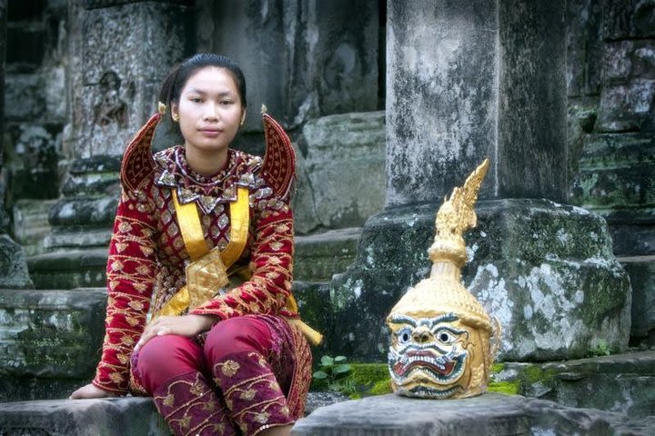 Angkor Wat Private Tour in a Tuk Tuk image