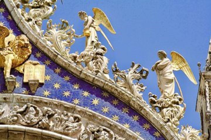 Byzantine Venice Walking tour with St Mark's Basilica and Gondola ride image