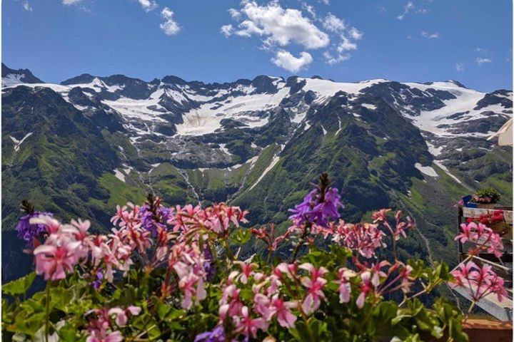 Heart of the Alps Private Hike with Transport from Lucerne image