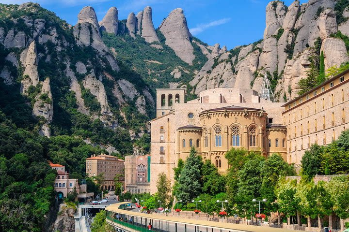Montserrat Private Tour with Pick Up from Barcelona  image