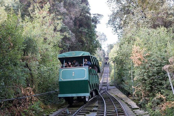 City Tour Santiago Walking + Typical Tastings + Teleférico and Funicular image