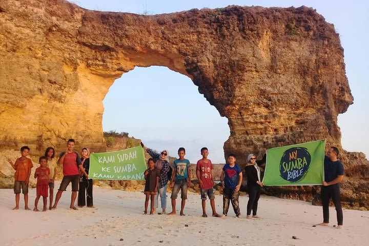 East Sumba Tour 4D3N image