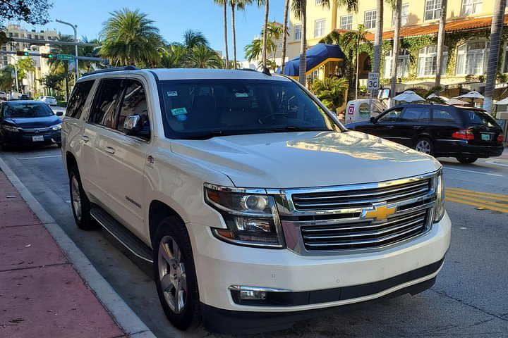 Roundtrip transfer from Miami Beach to Sawgrass Mall image