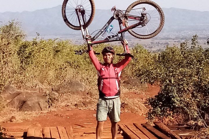 Kalaw to Inle Lake Biking Trip image