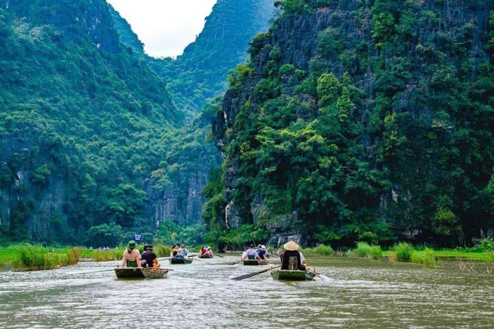 Full day All-Inclusive HOA LU-TAM COC-MUA CAVE from Hanoi image