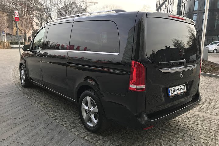 Mercedes V Class VIP minivan Kraków image