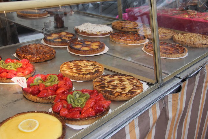 Small-Group Marché du Président Wilson Food Tour in Paris image