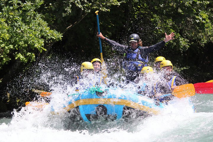 RAFTING - Sports descent (1h30 on the water, from 12 years old) image