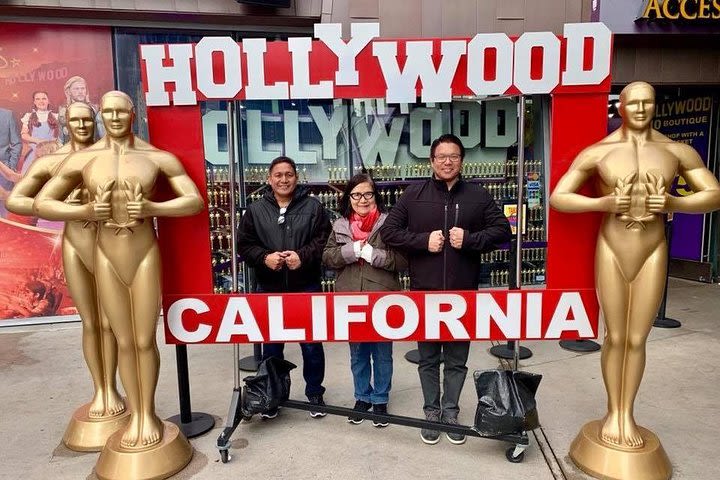 Shared 4 Hours LA Afternoon Tour With Hollywood Sign and Star Homes image