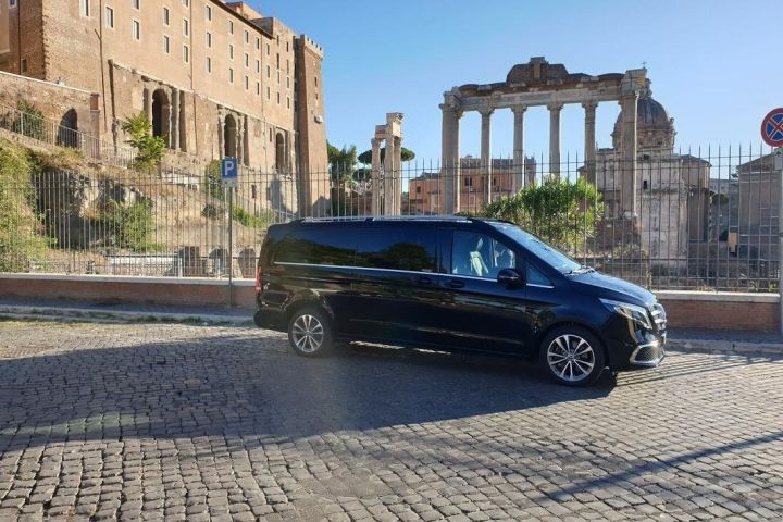 Civitavecchia Port to Rome Airport Private Transfer image