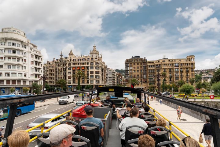 San Sebastián Hop-On Hop-Off Tour image