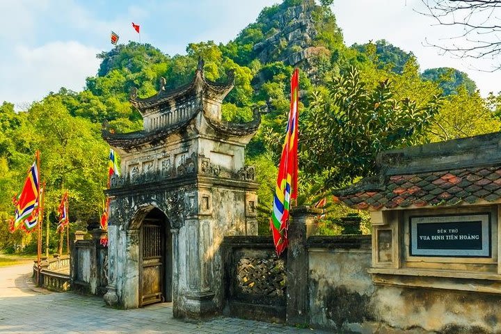 Full-Day Tour to Hoa Lu and Tam Coc from Hanoi with Buffet Lunch image