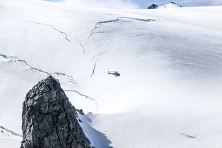 Helicopter Tour Including Glacier Landing from Queenstown image