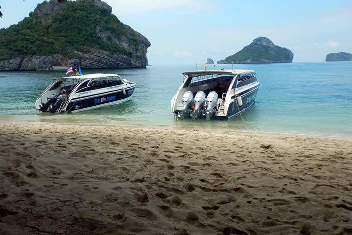 VIP Tour Angthong Marine Park image