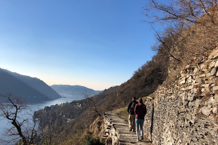 Walk & Discover Lake Como with a local guide image