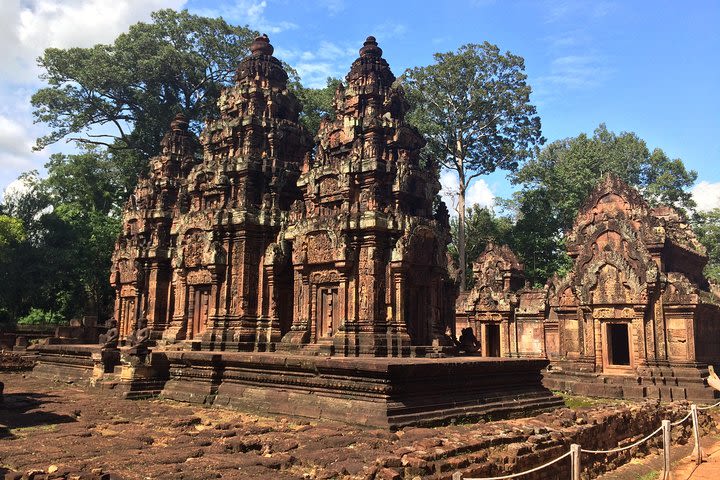 Kbal Spean and Banteay Srei Shared Tour image