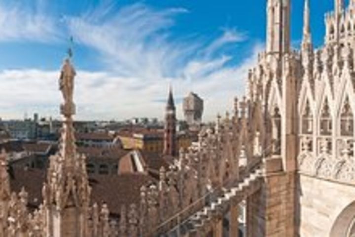 1-Hour Rooftop Guided Tour of Milan's Duomo image