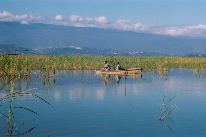 Lake Enriquillo image