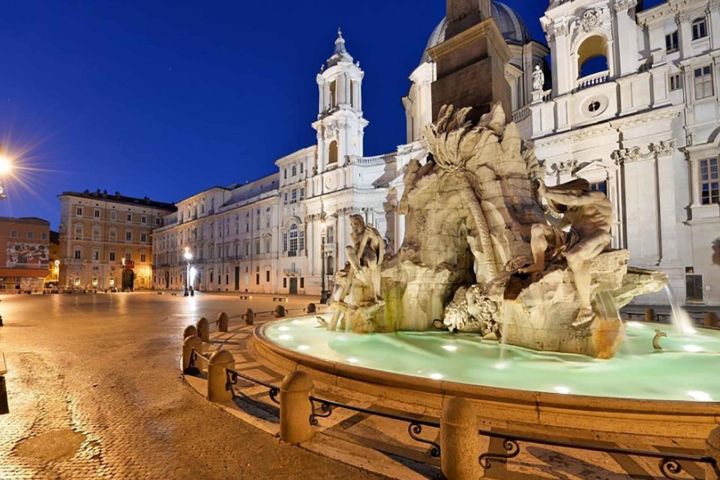 Rome at Twilight Tour Among the Piazzas and Fountains image