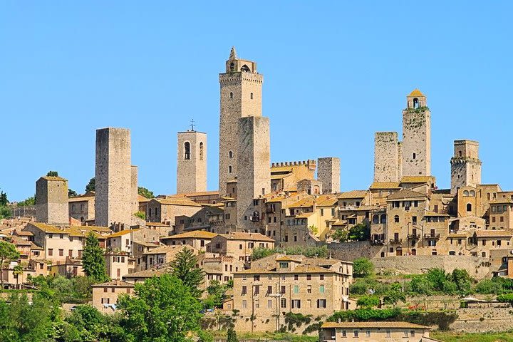 San Gimignano&Chianti region with wine-tasting from Rome image