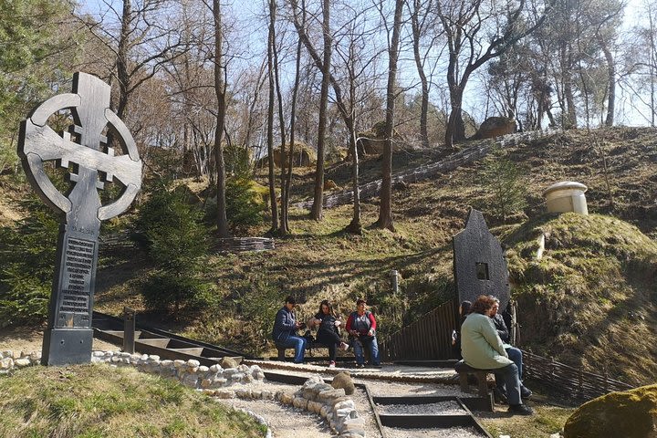 Mystery, geology & rural experience, Traditional LUNCH included image