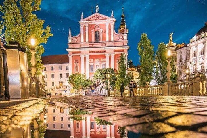 Private city tour of Ljubljana. 4 hours with a friendly and fun local guide. image