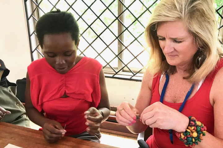 Jewelry-making workshop image