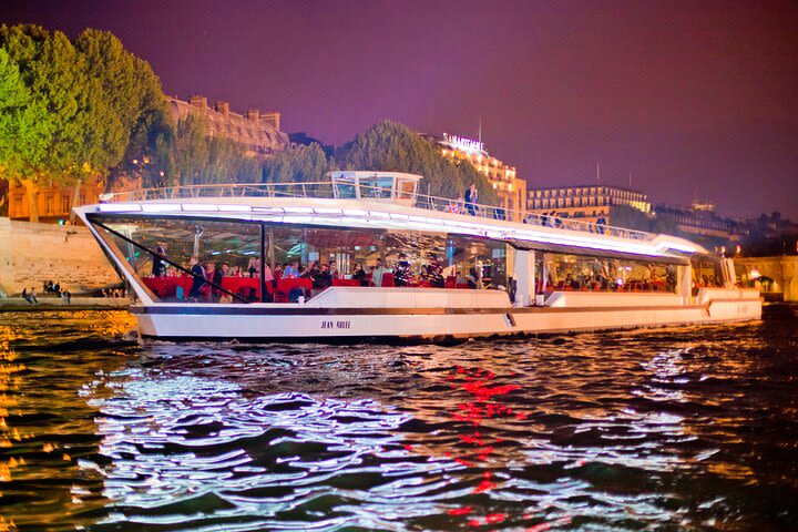 Bateaux Mouches New Year's Eve Dinner Cruise and Party image