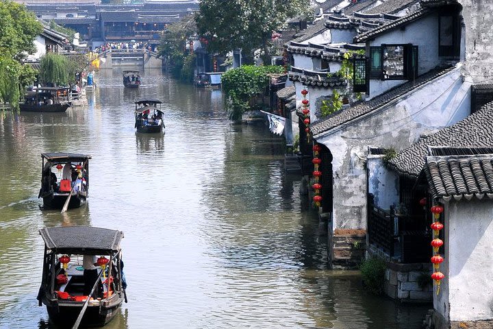 Suzhou Private Essence Tour of Rickshaw Ride and Grand Canal Ride image