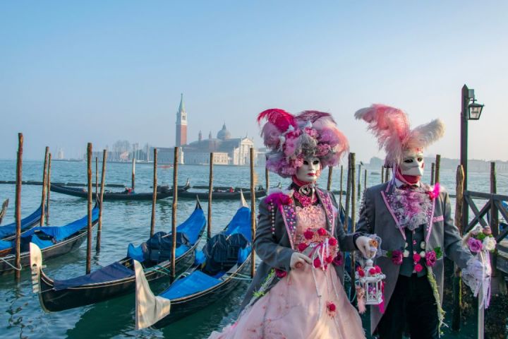 Private Food & Wine Walking Tour in Venice image