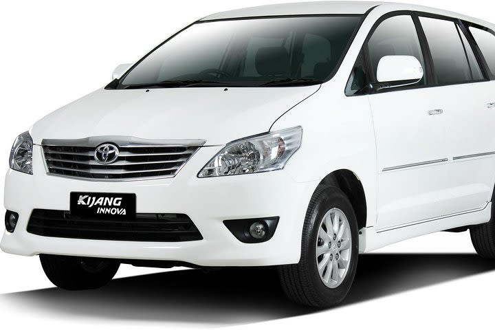 Private Transfer: Cochin Airport (COK) to Munnar image