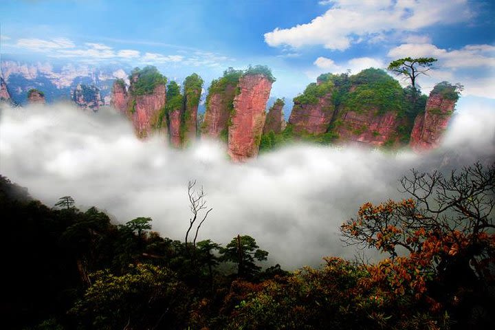 Private Day Tour from Zhangjiajie to Yellow Stone Village  image