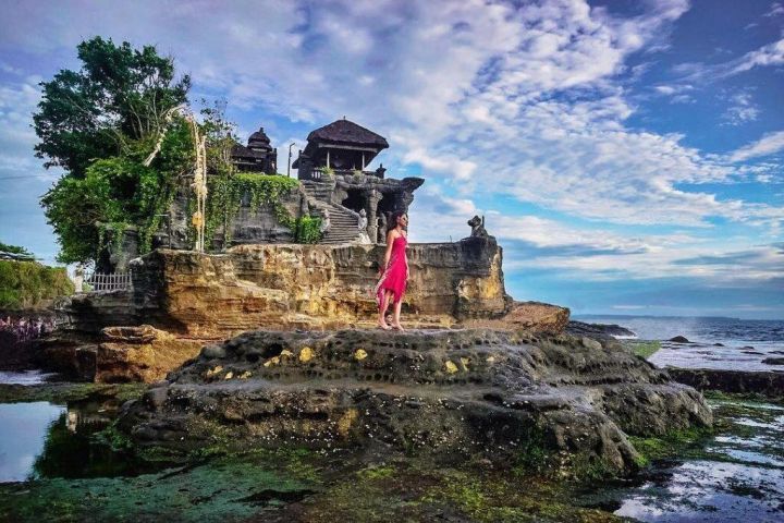 Bali's Tanah Lot Temple & Ubud Adventure image
