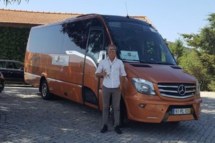 Transfer Lisbon Airport to Hotels and Aparts in Cascais - Estoril - Sintra image