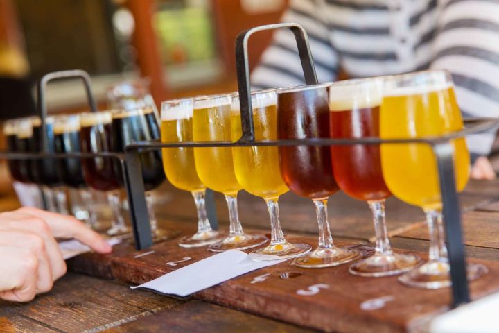 Asheville: Guided Craft Brewery Tour with a Snack image