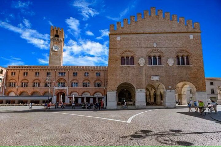Treviso Private Guided Walking Tour image