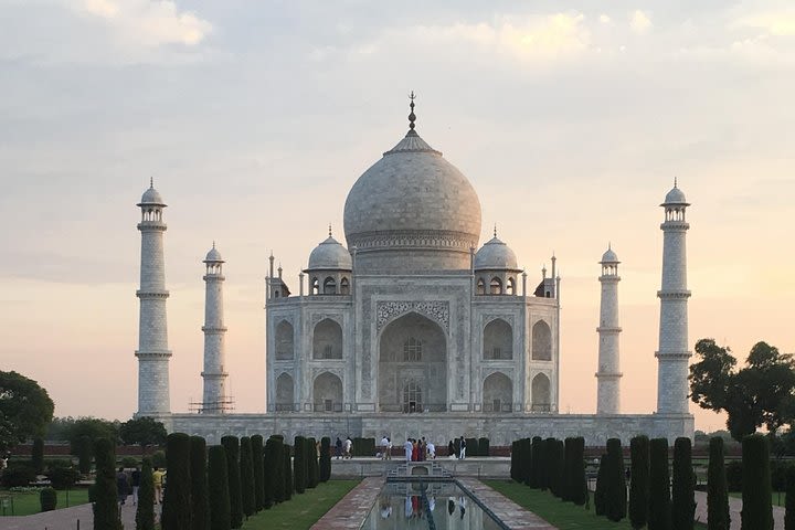 Private Day Tour of Tajmahal By Gatiman Express Train From New Delhi image