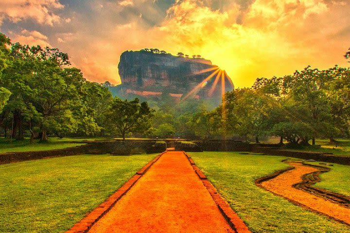 Sigiriya dambulla Full-Day Tour from colombo image