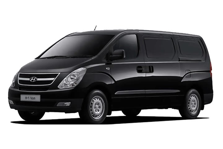 Private transfer from San Jose Airport welcome service to La Fortuna Arenal image